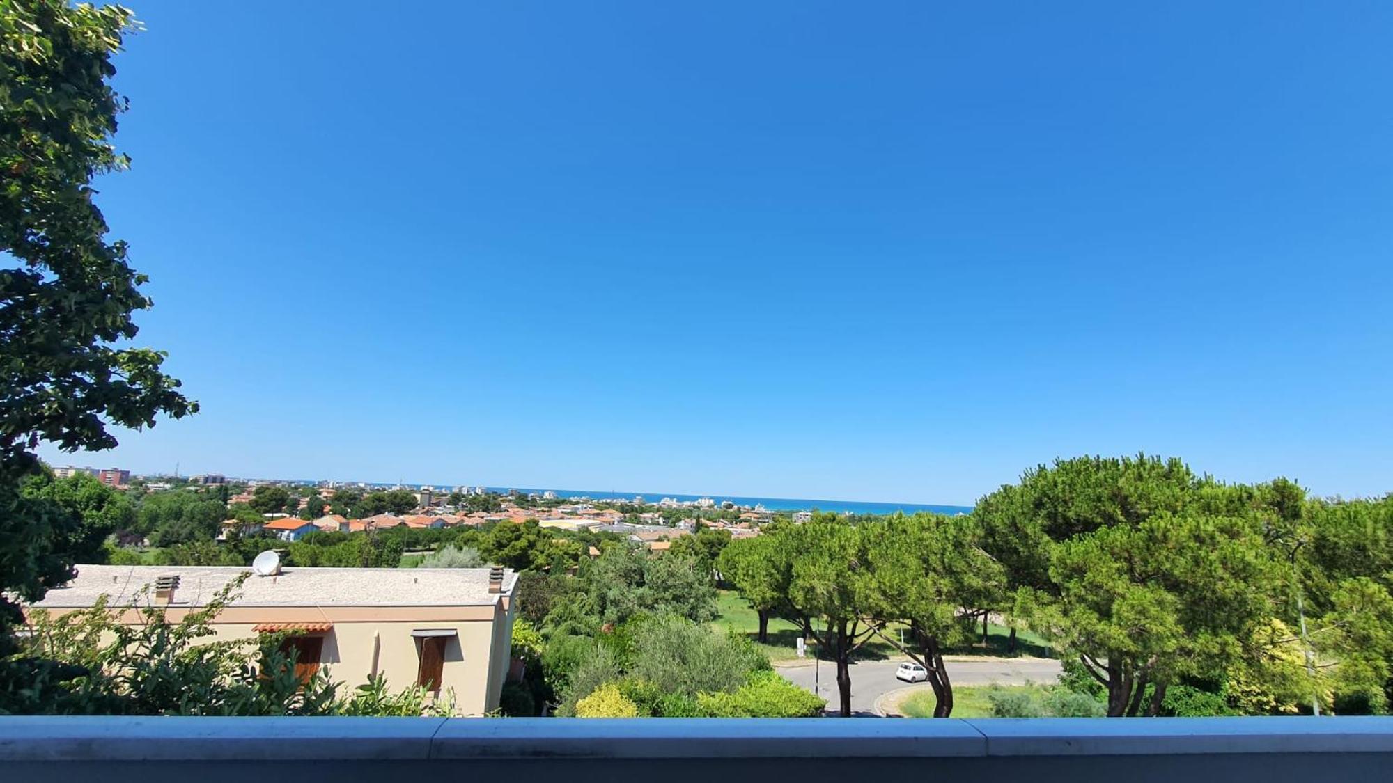 Villetta Panoramica Con Giardino A Riccione Kültér fotó